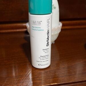 StriVectin HAIR Volume Shampoo - White and Teal